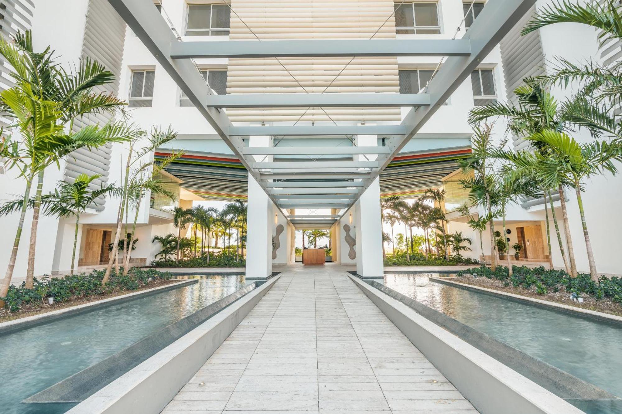 Modern In Exclusive Tower At Cap Cana Punta Cana